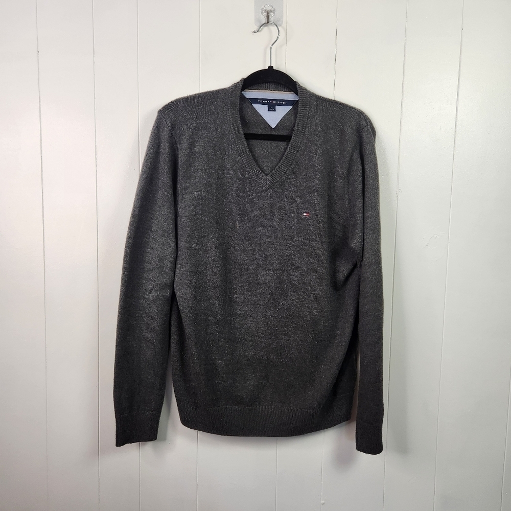 Tommy Hilfiger Mens Gray V-Neck Sweater Long Sleeve Classic Preppy Y2K Medium - Picture 2 of 7